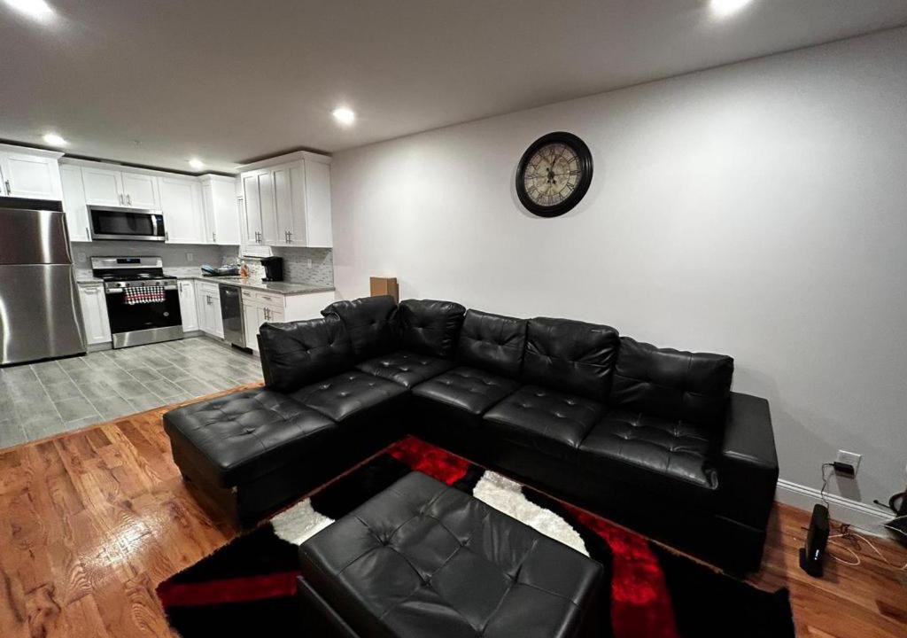 Photo of Livingroom in Lower Vailsburg