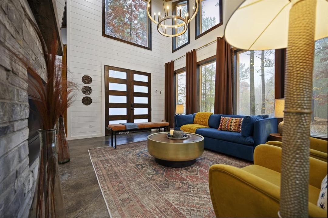 Photo of Livingroom in Broken Bow