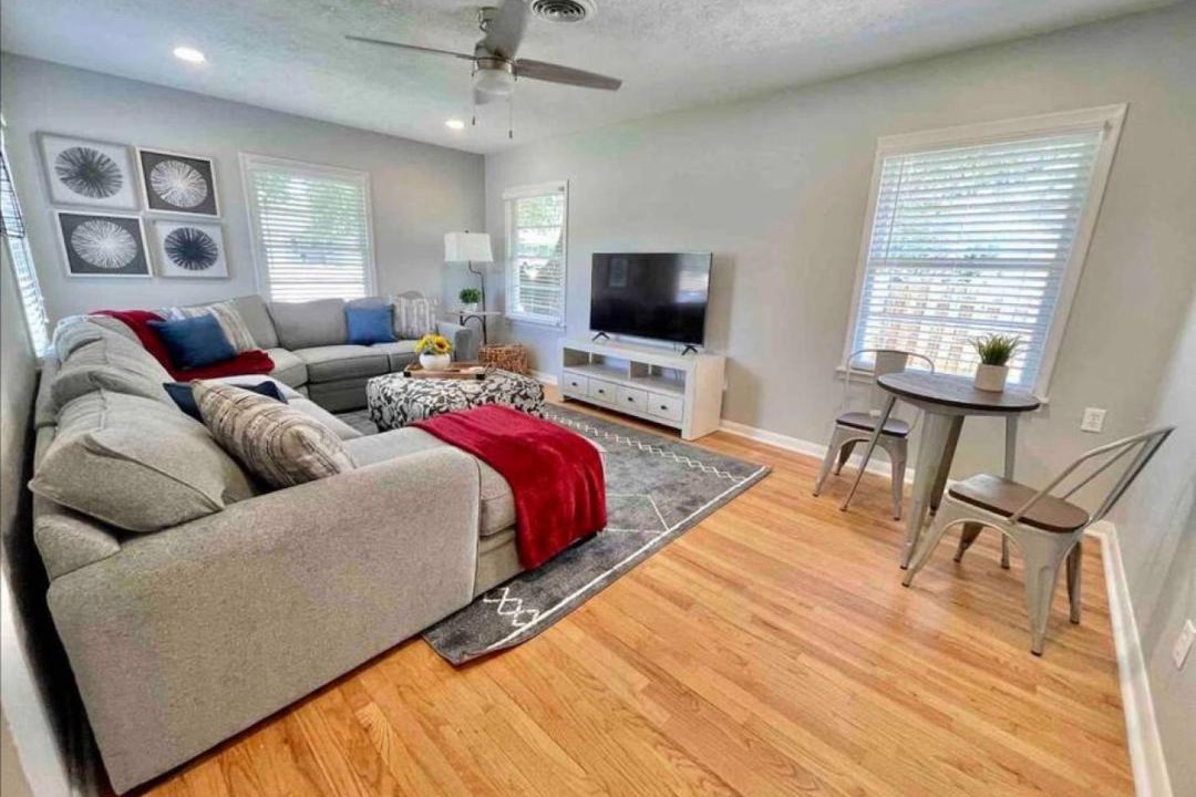 Photo of Livingroom in Ridgecrest