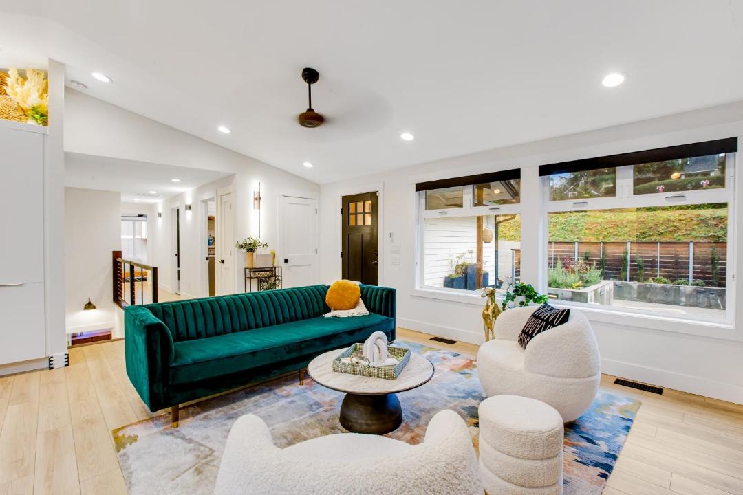 Photo of Livingroom in Milton