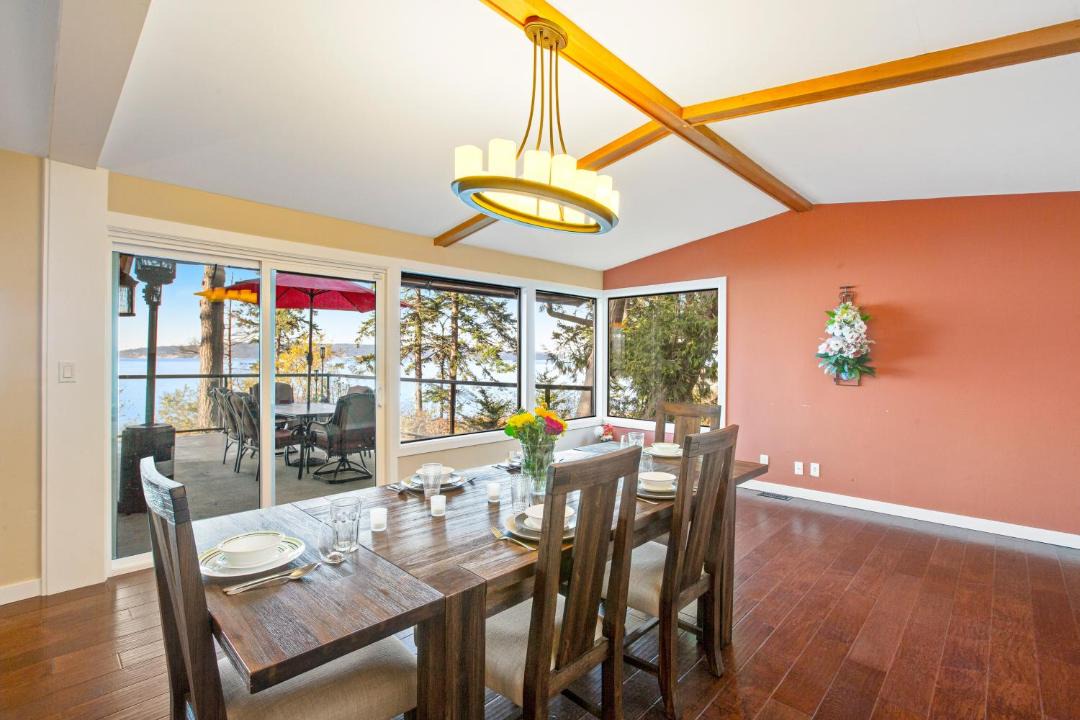 Photo of Livingroom in Camano Island