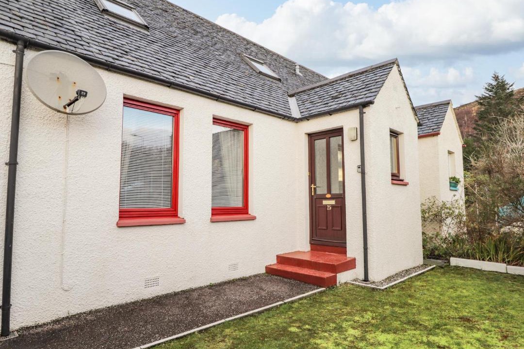 Photo of Others in Nostie