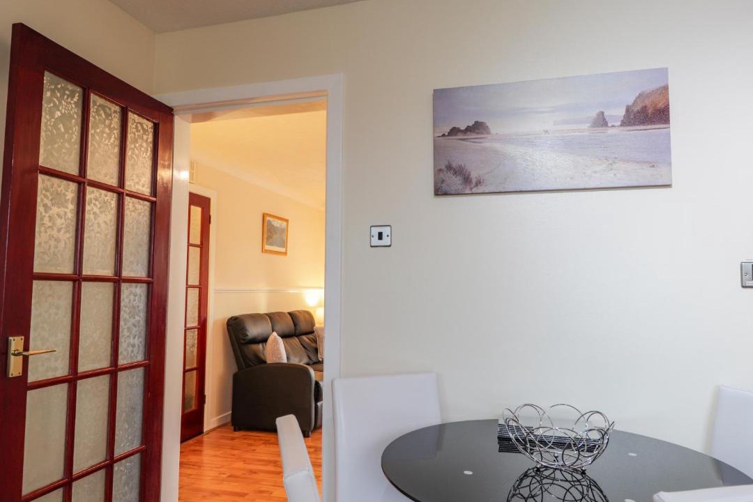 Photo of Others in Nostie