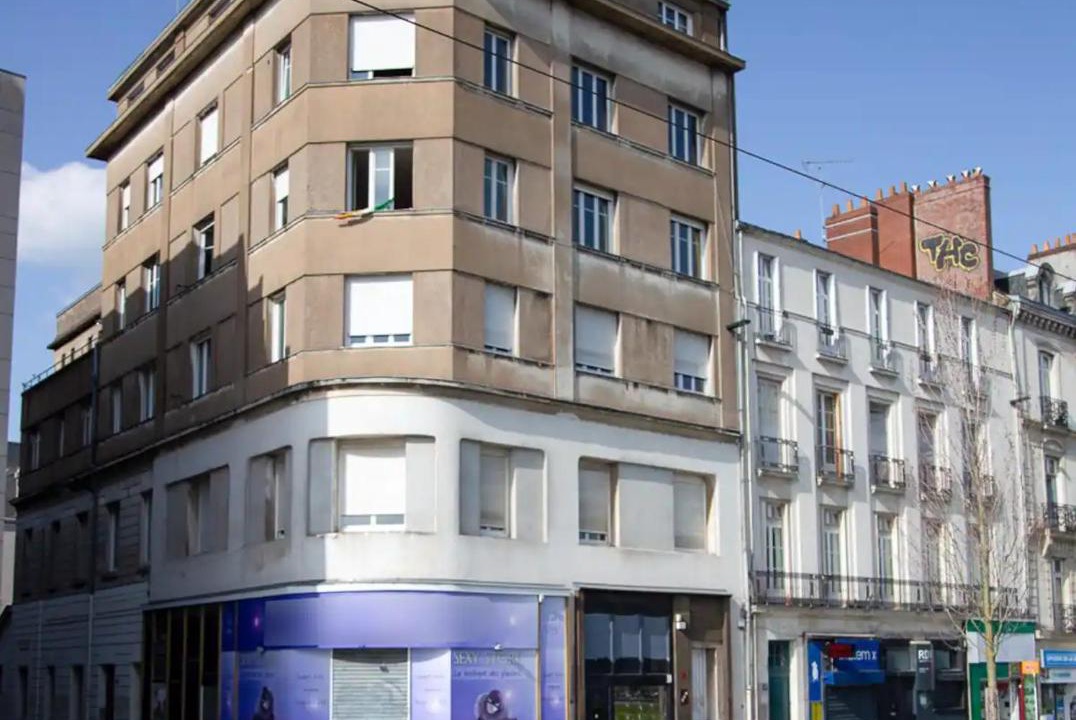 Photo of Buildings in Richebourg - Saint-Clement