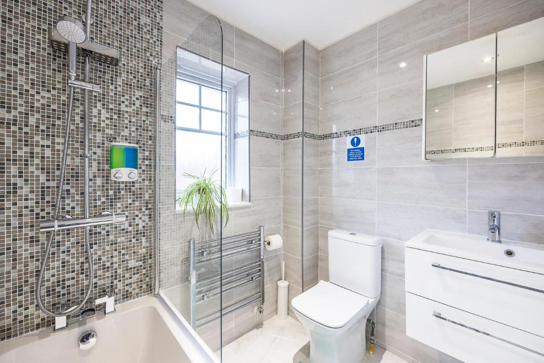 Photo of Bathroom in Becontree