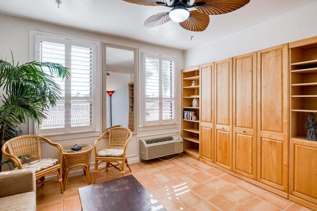 Photo of Livingroom in Palm Beach