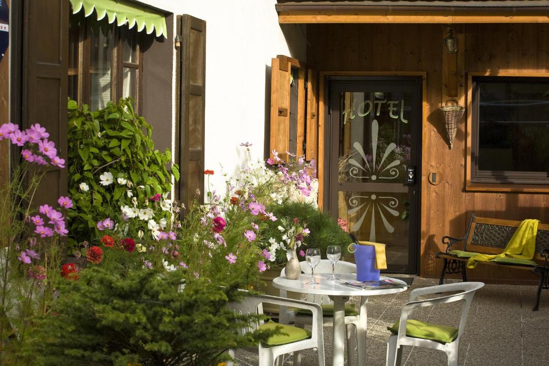 Photo of Others in Les Echelles