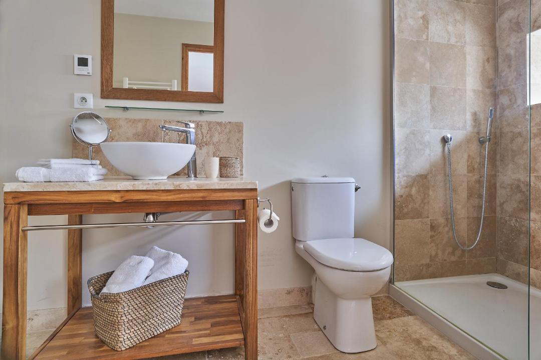 Photo of Bathroom in Pommard