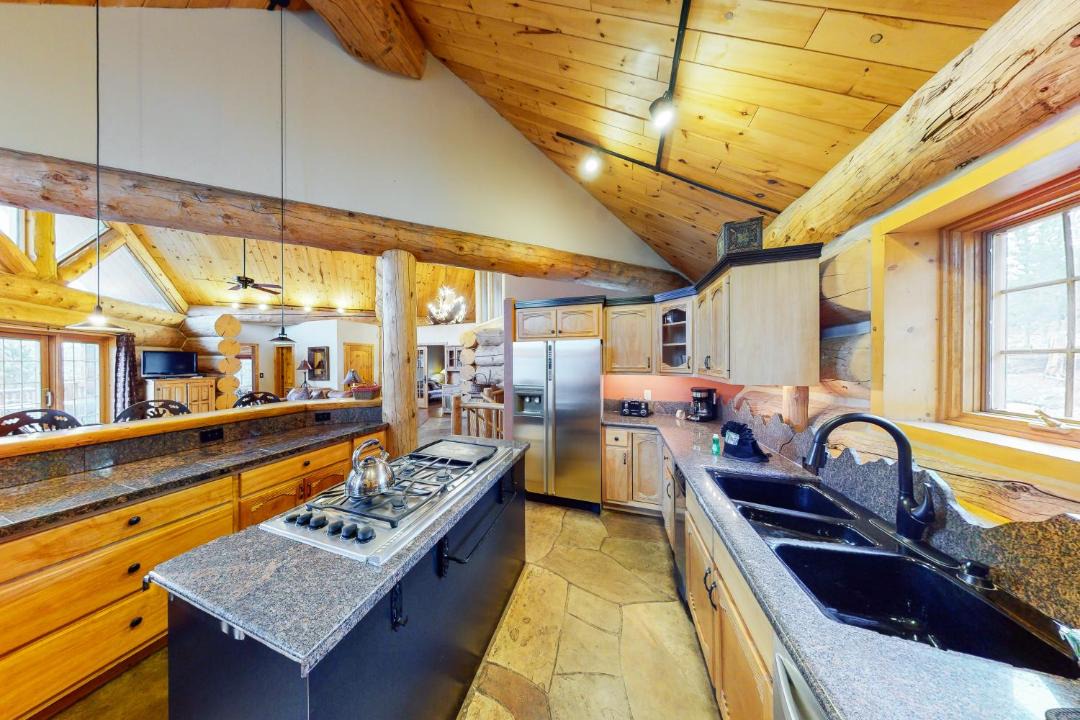 Photo of Kitchen in Summit Cove