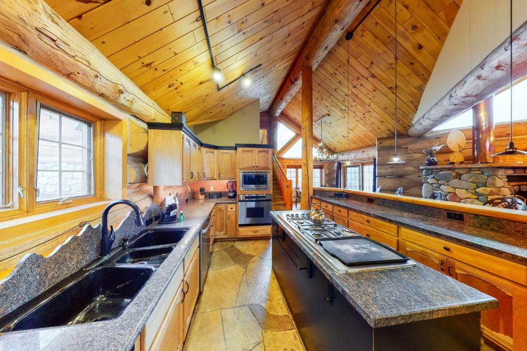 Photo of Kitchen in Summit Cove