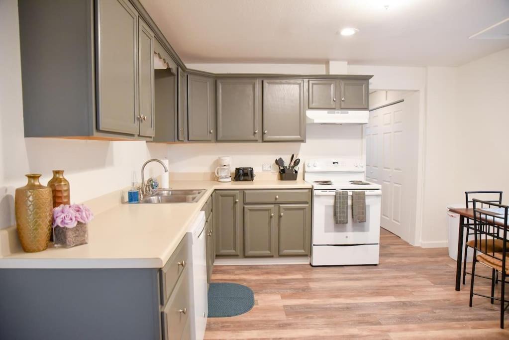 Photo of Kitchen in South Hills