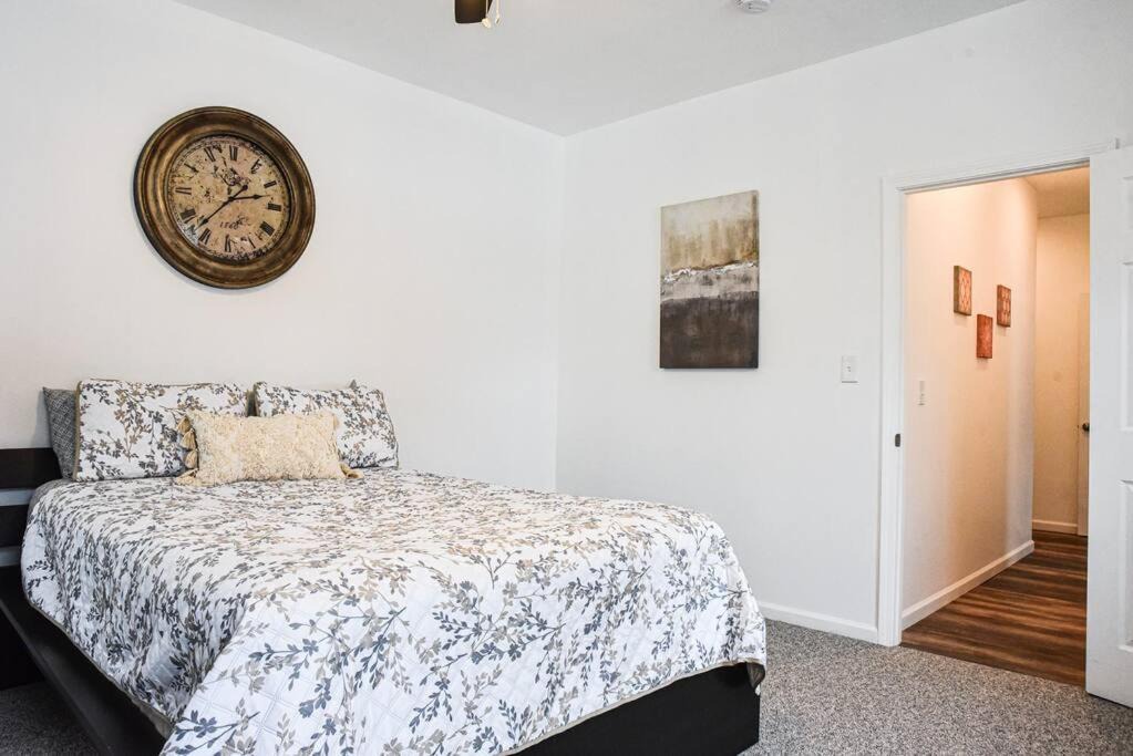 Photo of Bedroom in Mount Washington