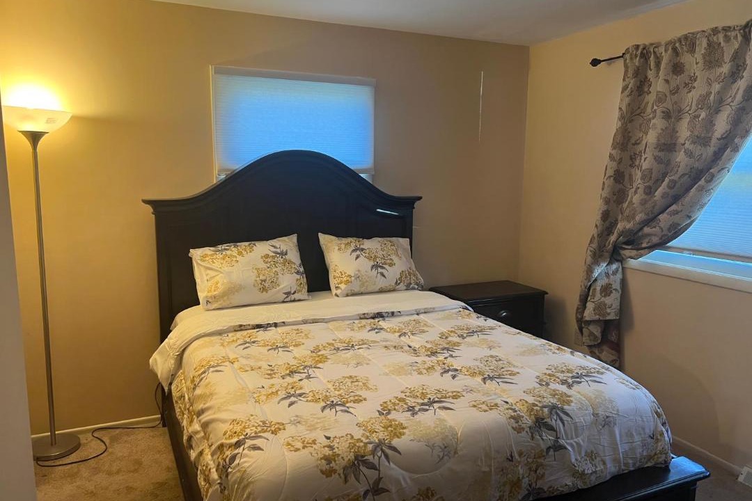 Photo of Bedroom in Newtonville