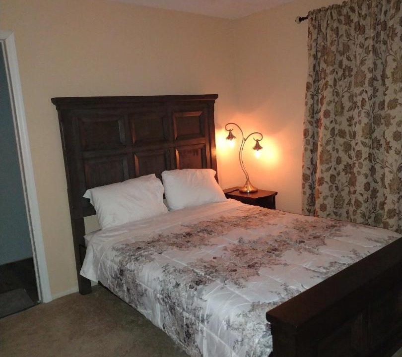 Photo of Bedroom in Newtonville