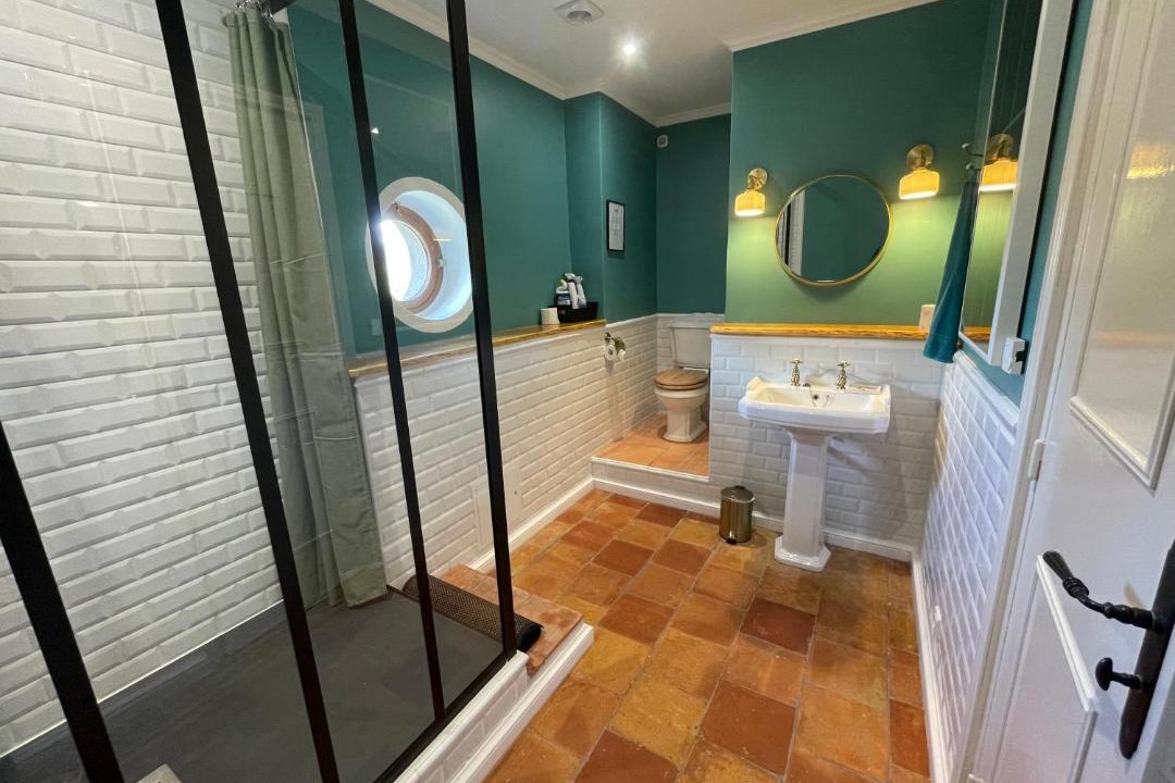 Photo of Bathroom in Cruzy