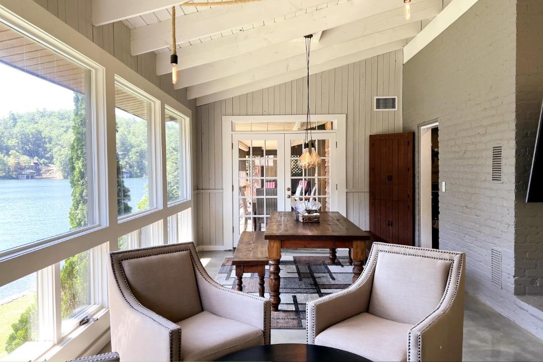 Photo of Livingroom in Lakemont