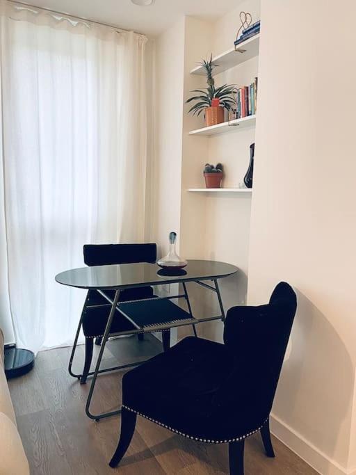 Photo of Livingroom in North End