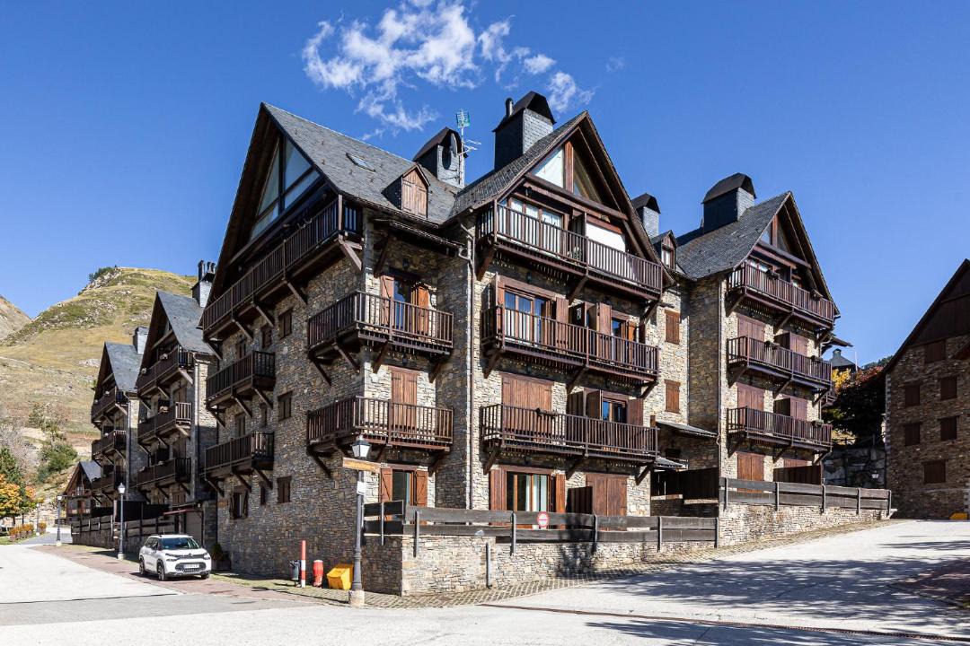 Photo of Buildings in Beret