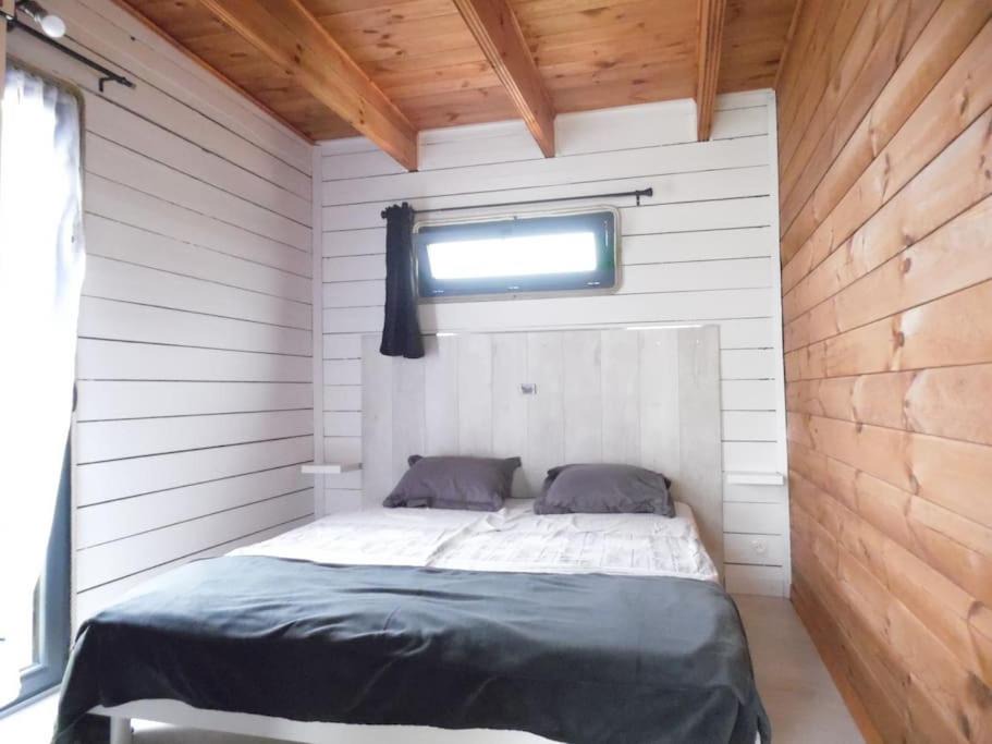 Photo of Bedroom in Doue-la-Fontaine