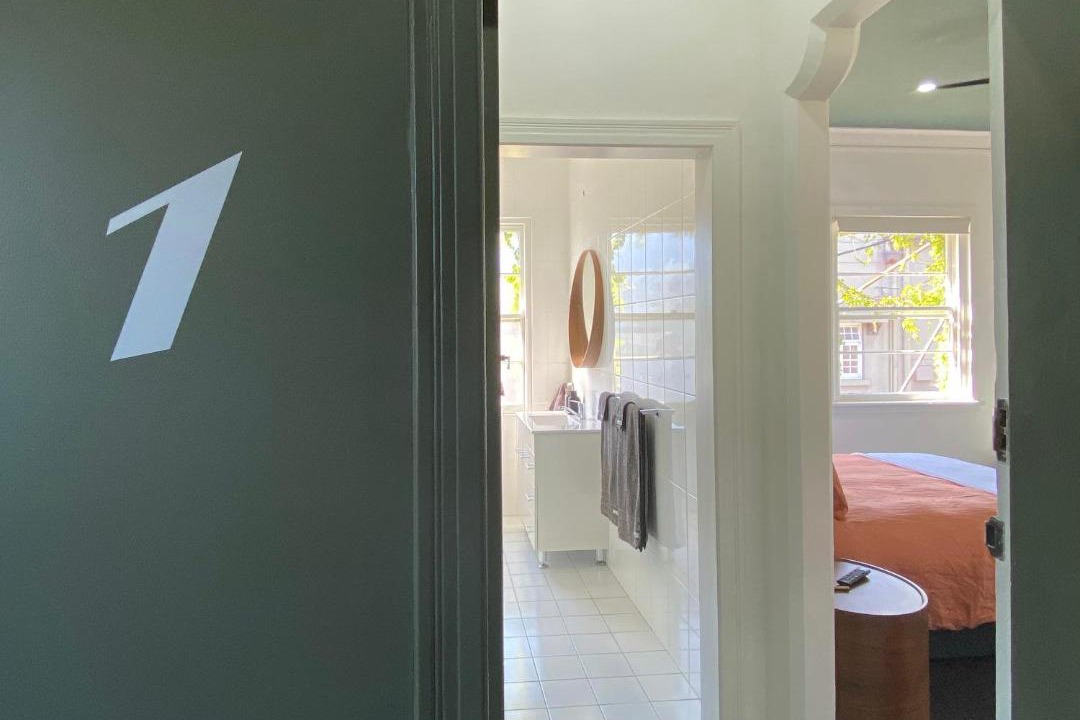 Photo of Others in McMahons Point