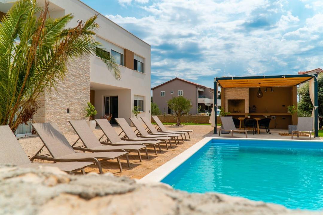 Photo of Outdoor in Mandre