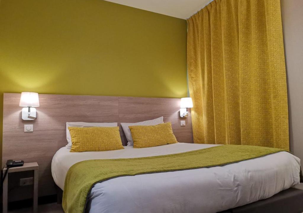 Photo of Bedroom in Saint-Jean-de-Maurienne