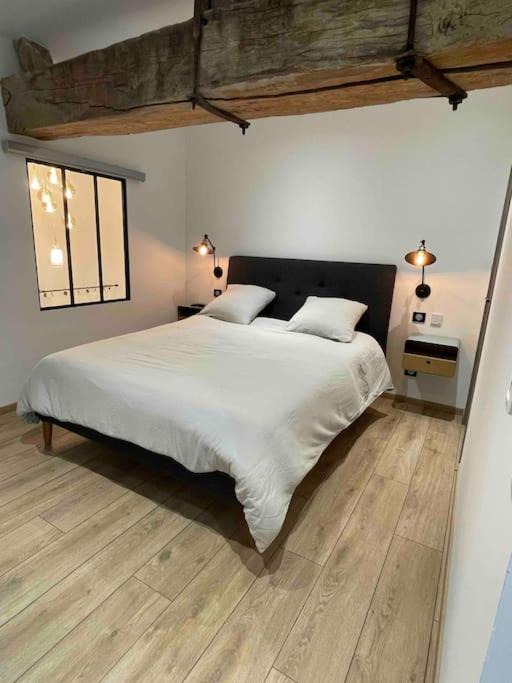 Photo of Bedroom in Meursault