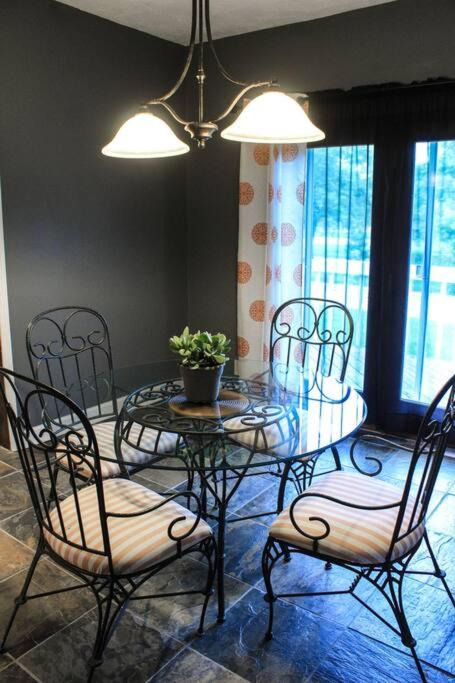 Photo of Livingroom in Owatonna