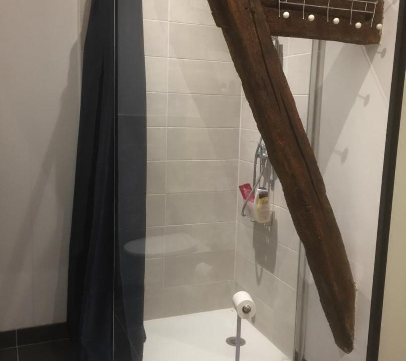 Photo of Bathroom in Alencon