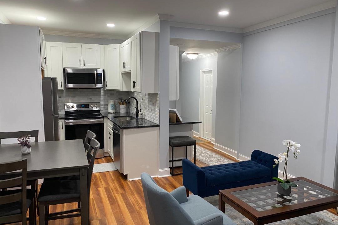 Photo of Livingroom in Packard's Corner