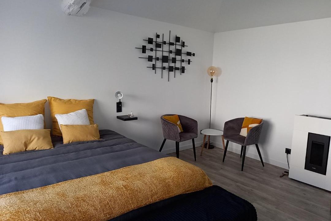 Photo of Bedroom in Monbahus