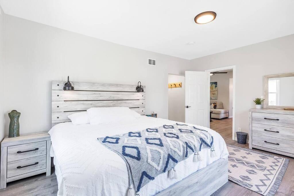 Photo of Bedroom in Bay City