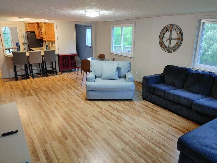 Photo of Livingroom in Milltown