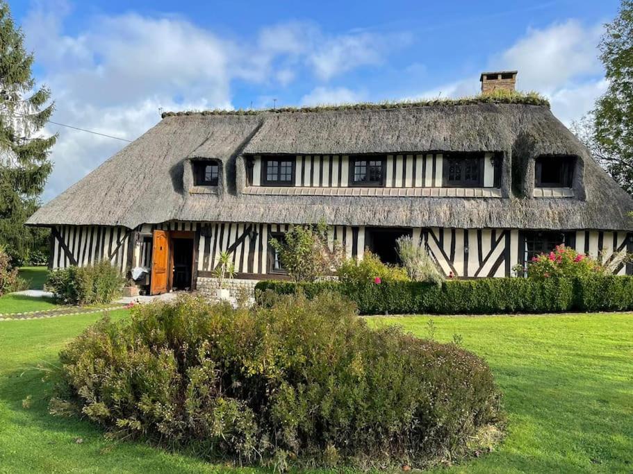 Photo of Buildings in Saint-Andre-d'Hebertot