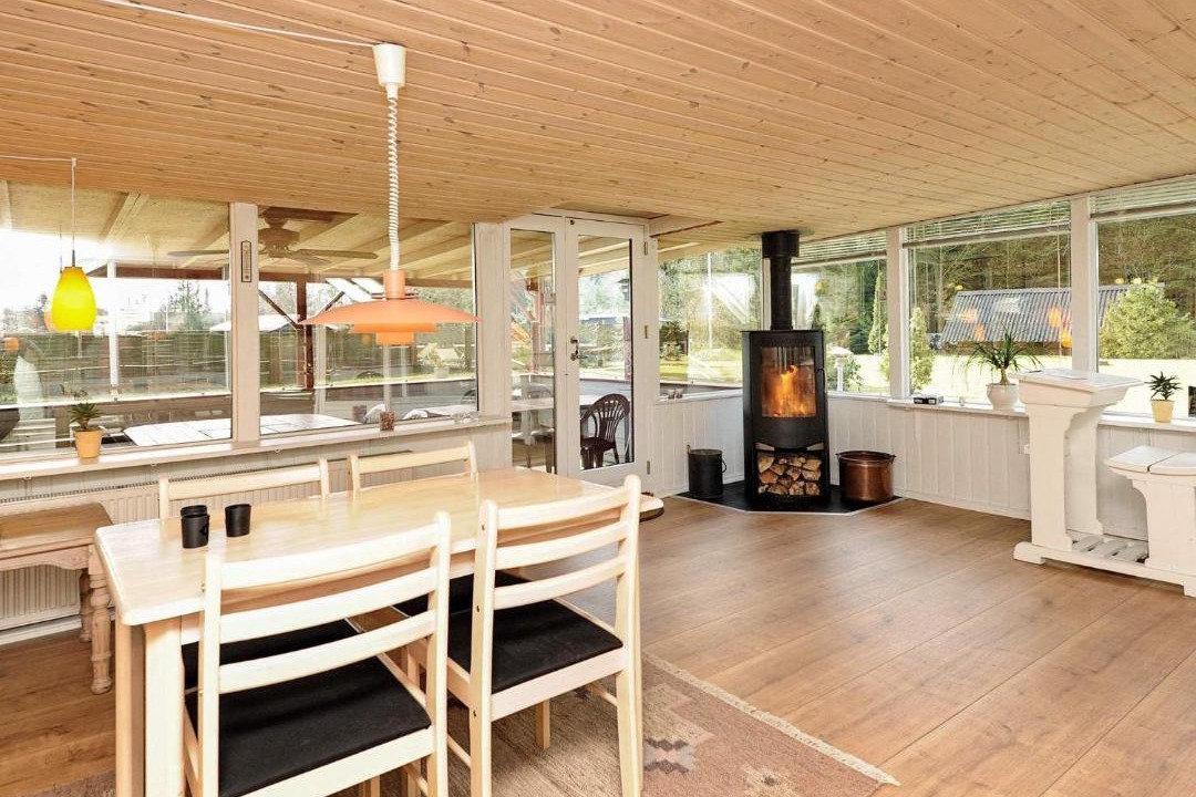 Photo of Others in Ans