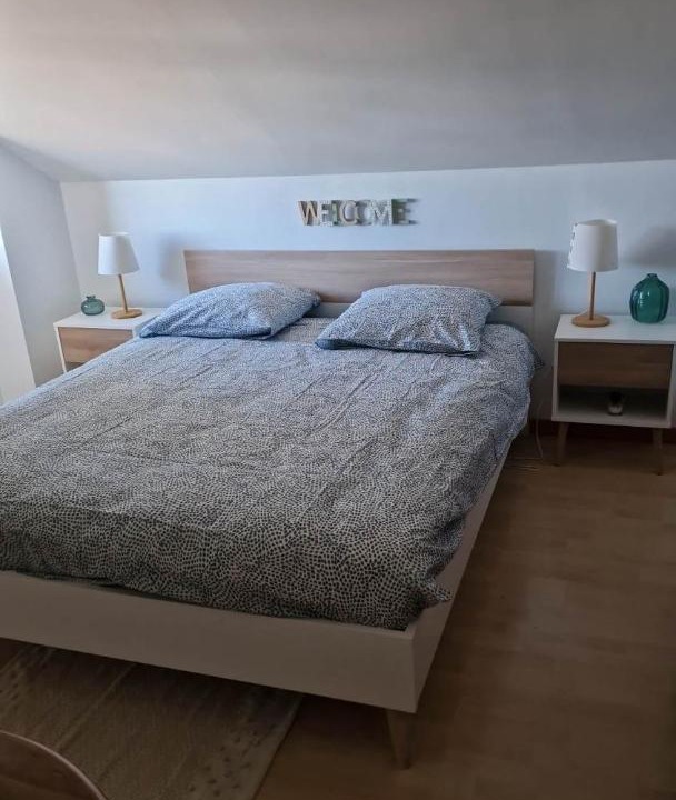 Photo of Others in Publier