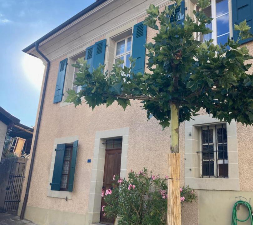 Photo of Buildings in Mont-sur-Rolle