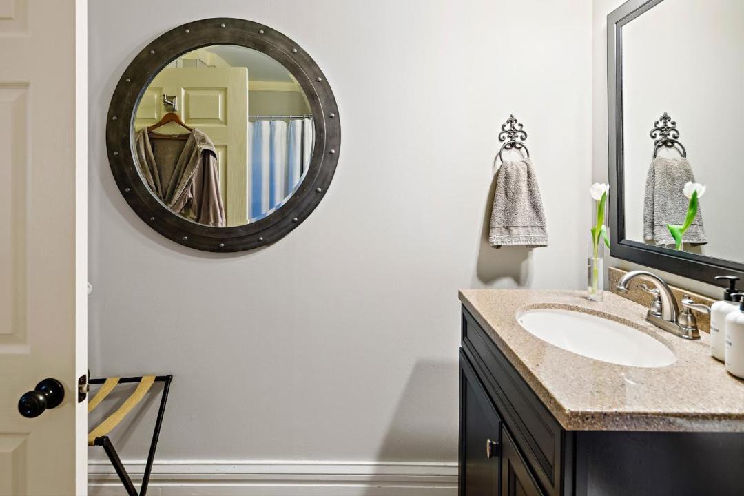 Photo of Others in Thompson