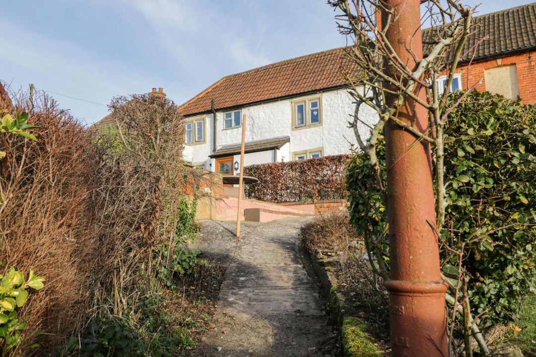 Photo of Buildings in Bromham