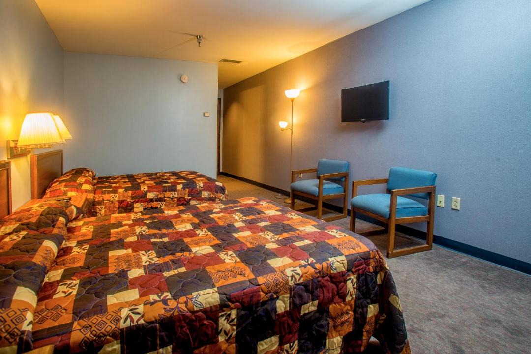 Photo of Bedroom in Moundsville