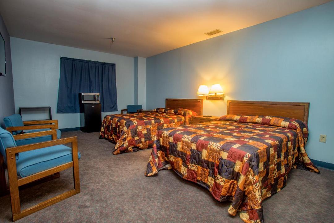 Photo of Bedroom in Moundsville