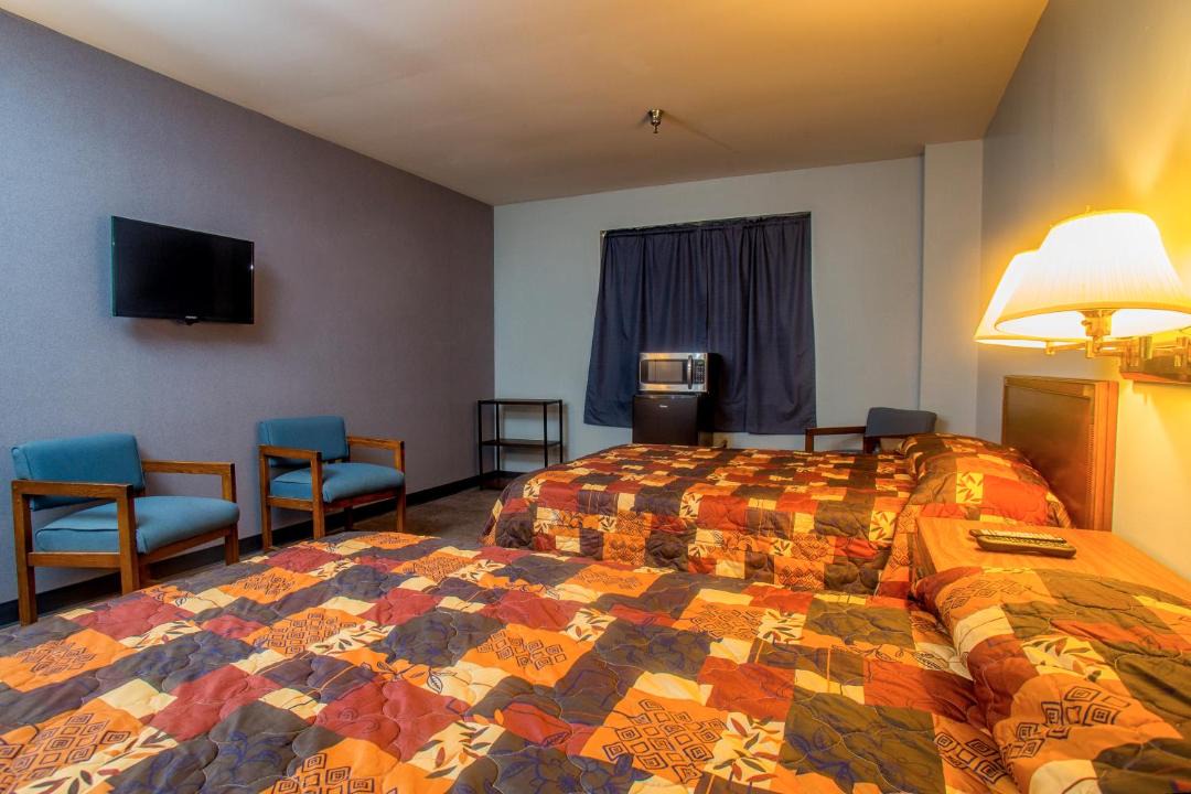 Photo of Bedroom in Moundsville