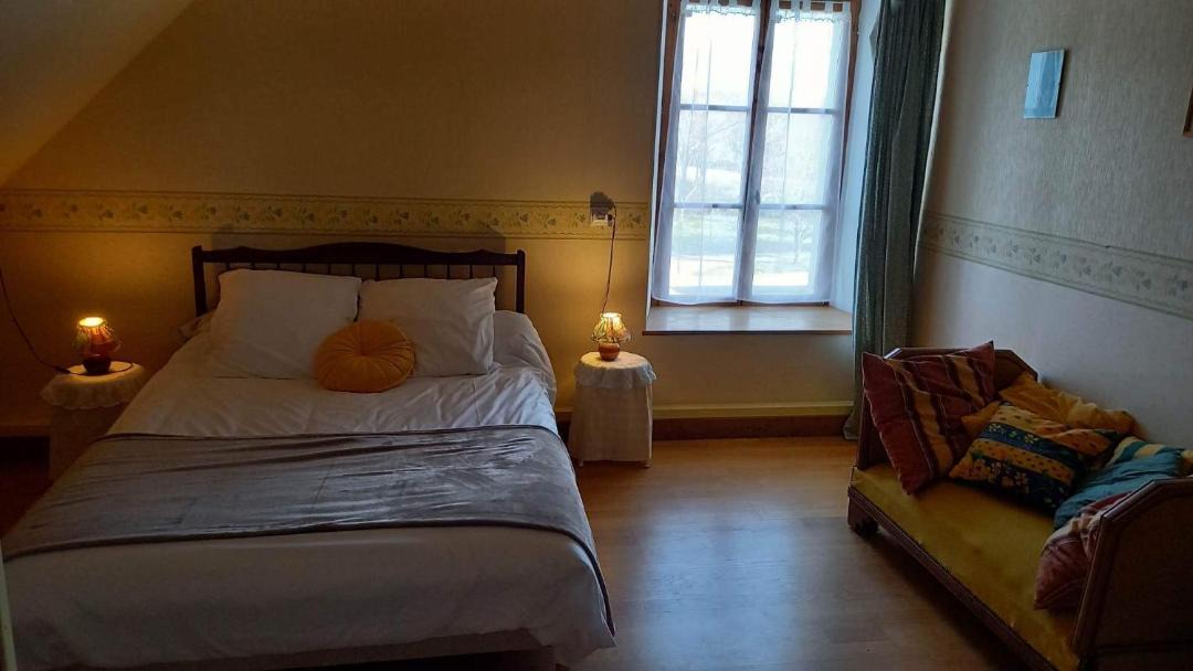 Photo of Bedroom in Joux-la-Ville