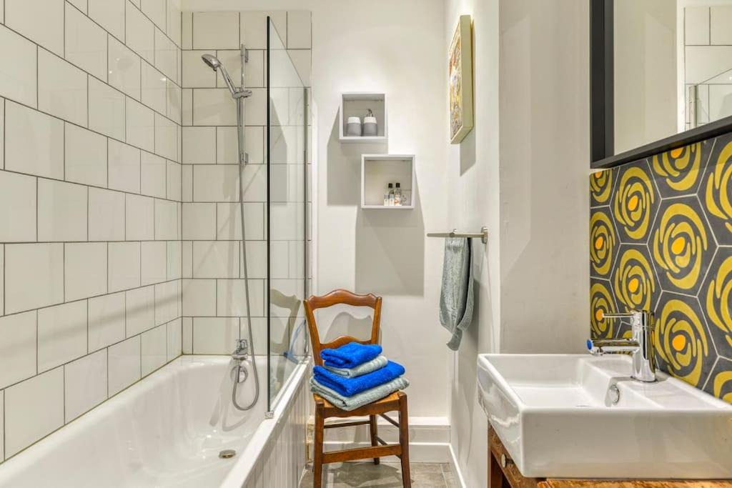 Photo of Bathroom in Montouliers