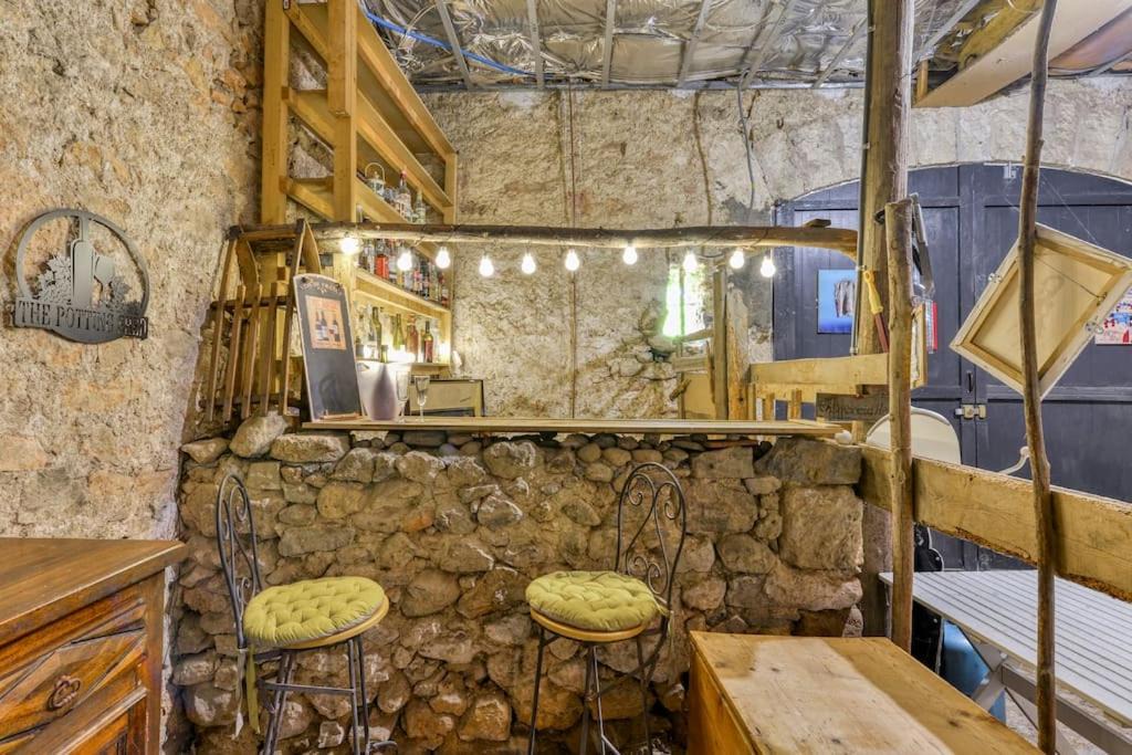 Photo of Others in Montouliers