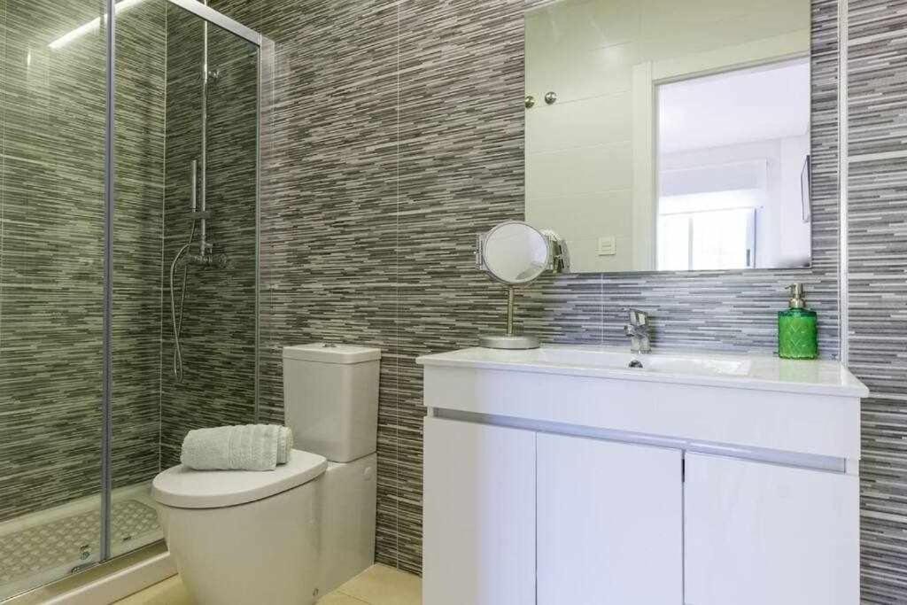 Photo of Bathroom in La Florida