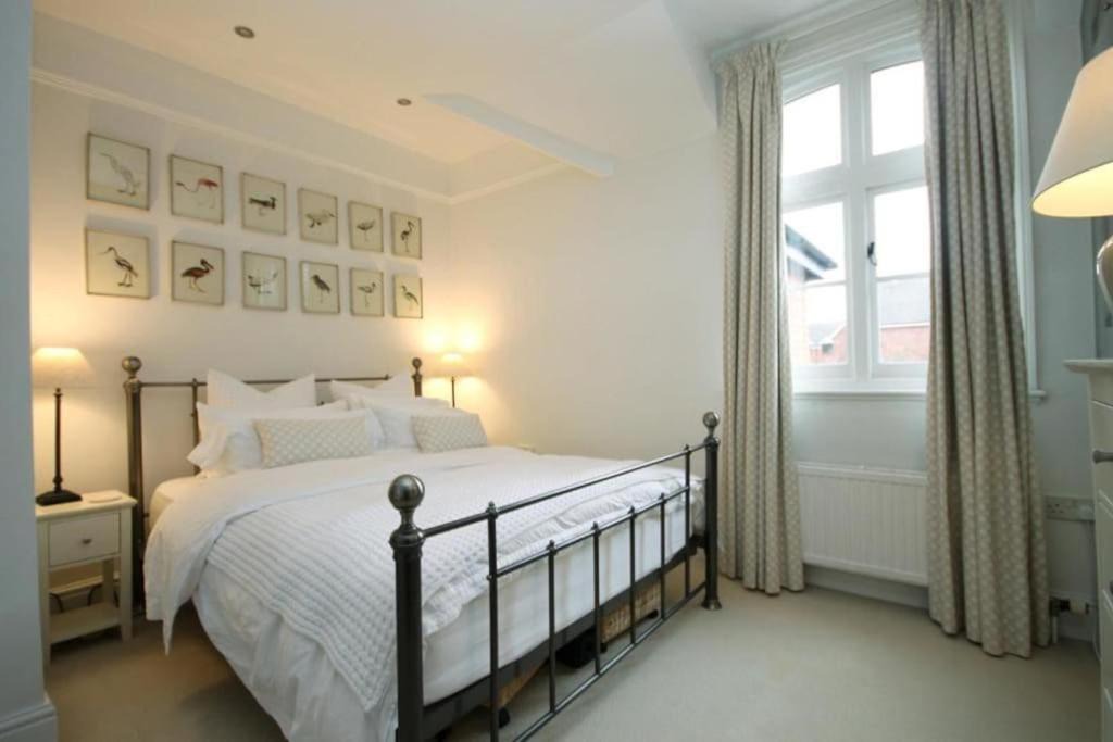 Photo of Bedroom in Knutsford
