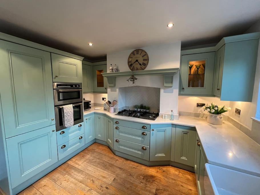 Photo of Kitchen in Knutsford