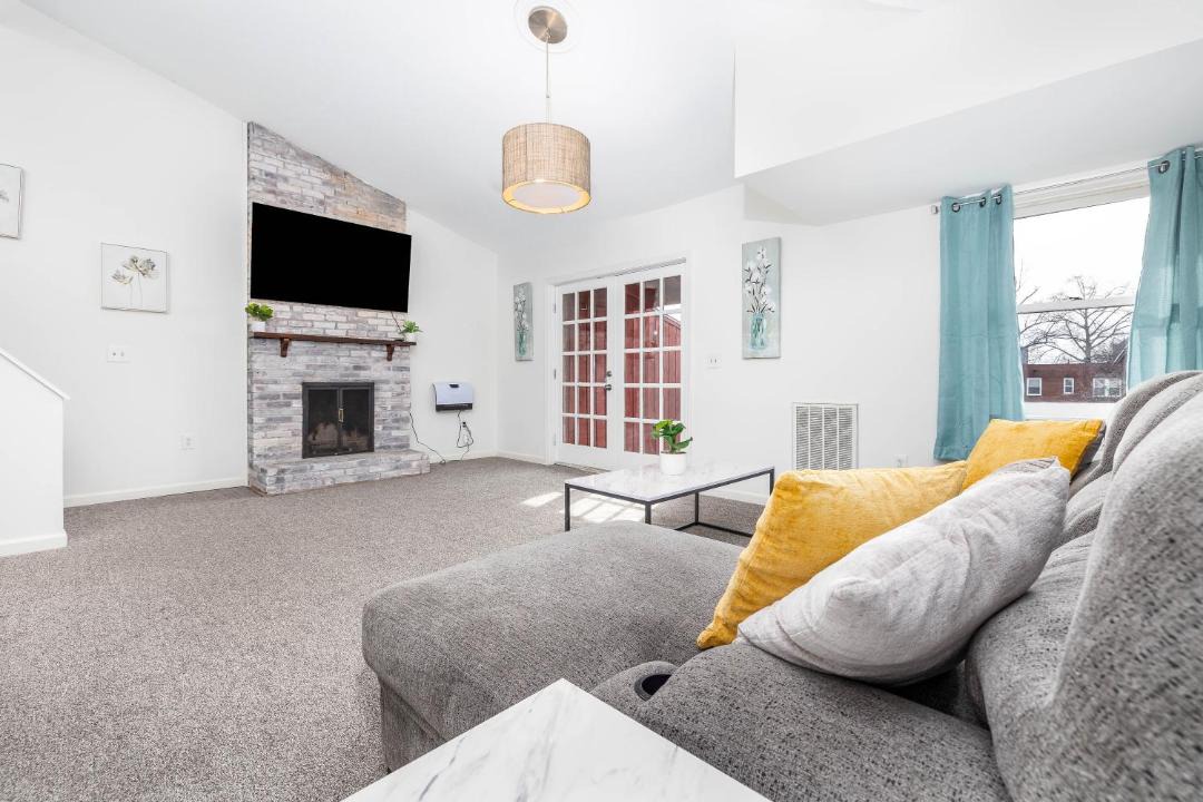 Photo of Livingroom in Asylum Hill