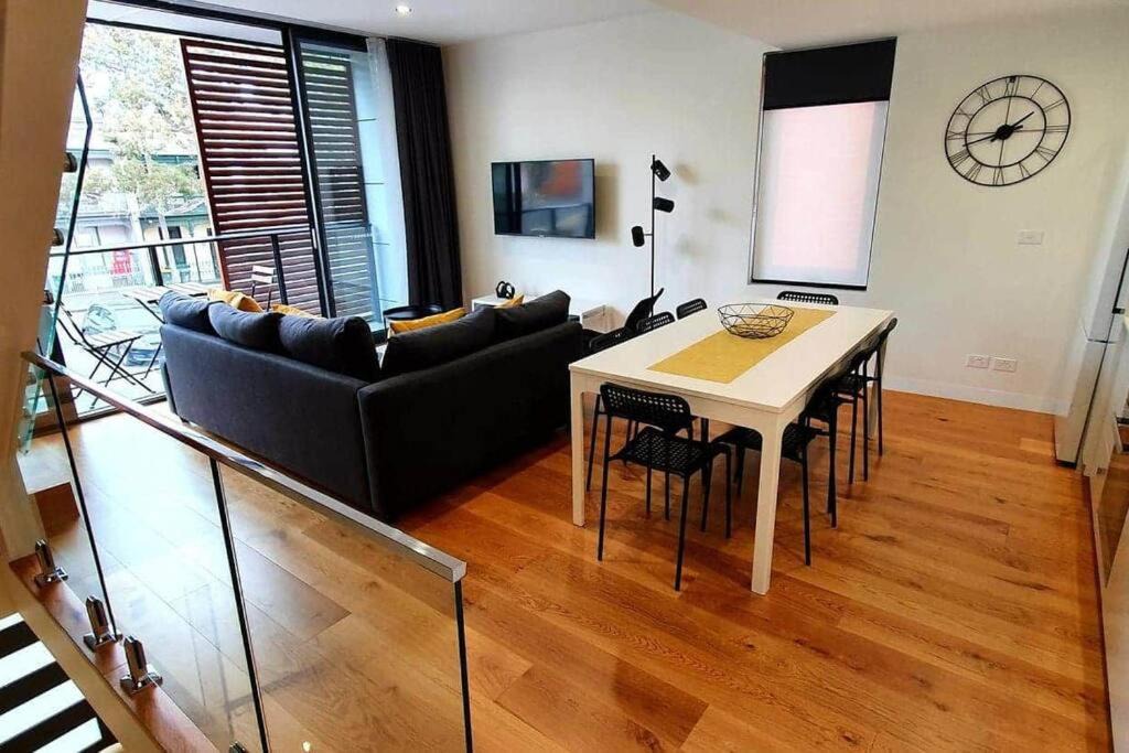 Photo of Livingroom in West Melbourne